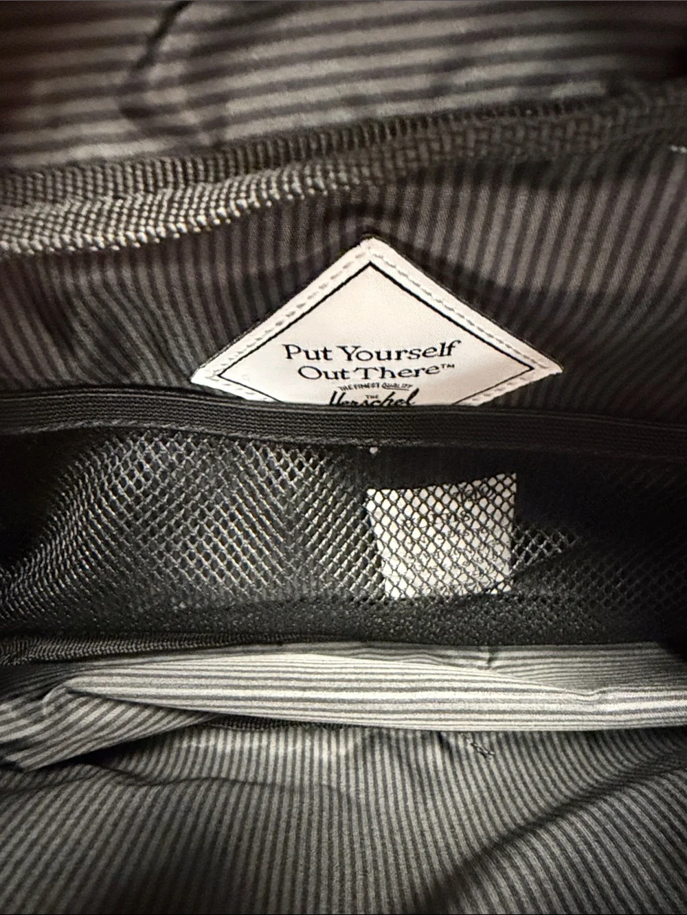 HERSCHEL SUPPLY CO CHAPTER TRAVEL KIT 5L BLACK